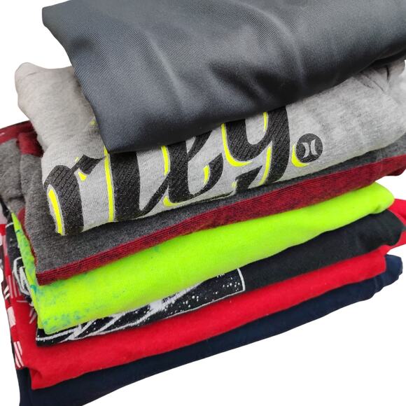 Bundle of 7 T-shirts Short Sleeve Size Large 10-12 and One XL Long Sleeve - Picture 1 of 11
